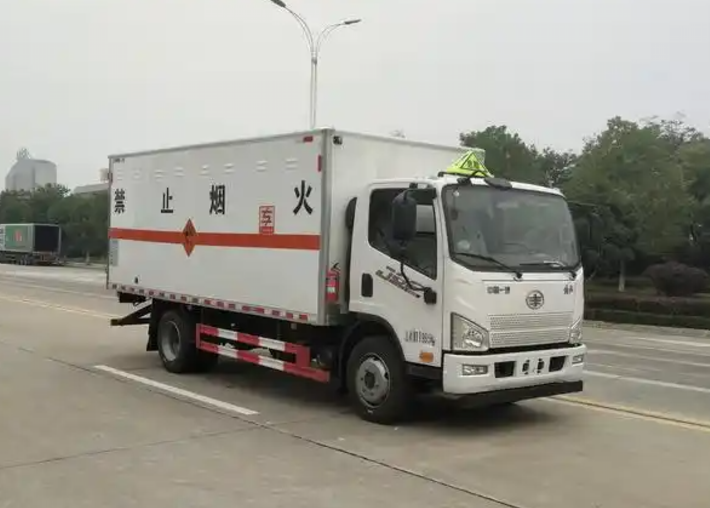 中方爆破器材运输车可以上高速吗？